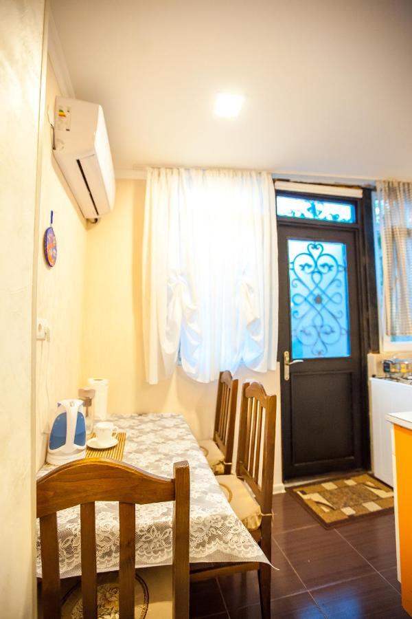 Guest House Happy Holidays Tbilisi Exterior foto